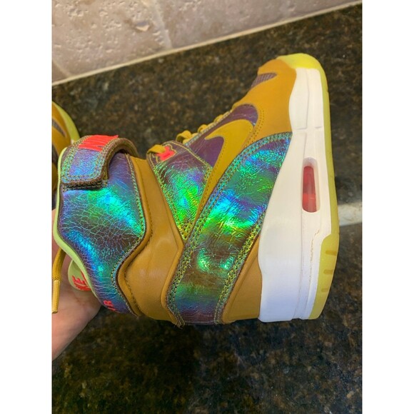 ‘14 Nike Air Revolution Sky High Premium QS World Cup Gold Trophy Pack Size 8.5W - Picture 11 of 12